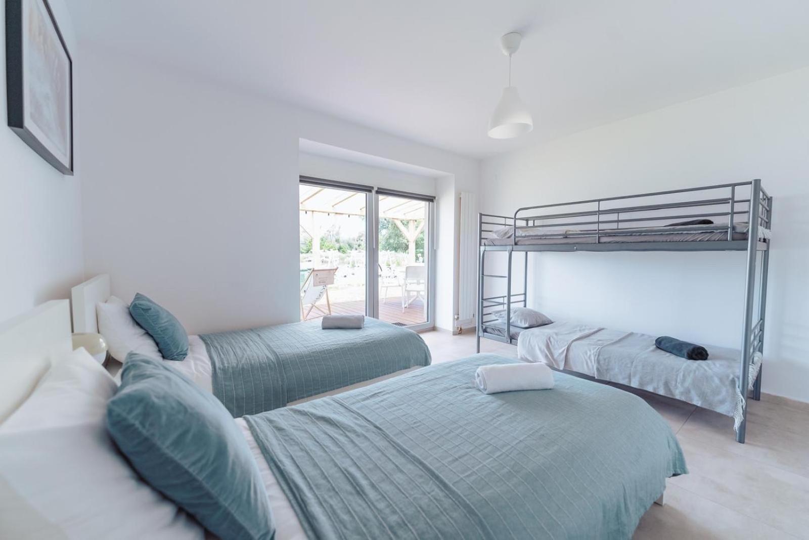 Wake Villa Brwinow Exterior foto